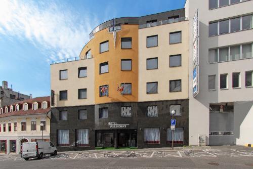 President Hotel Bratislava Exterior photo